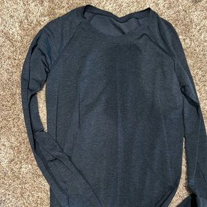 Lululemon top
